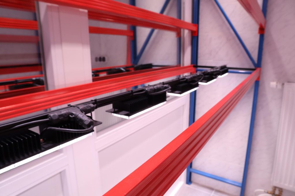 vertikalis farm led vilagitas ledium black sparkle - Black Sparkle®